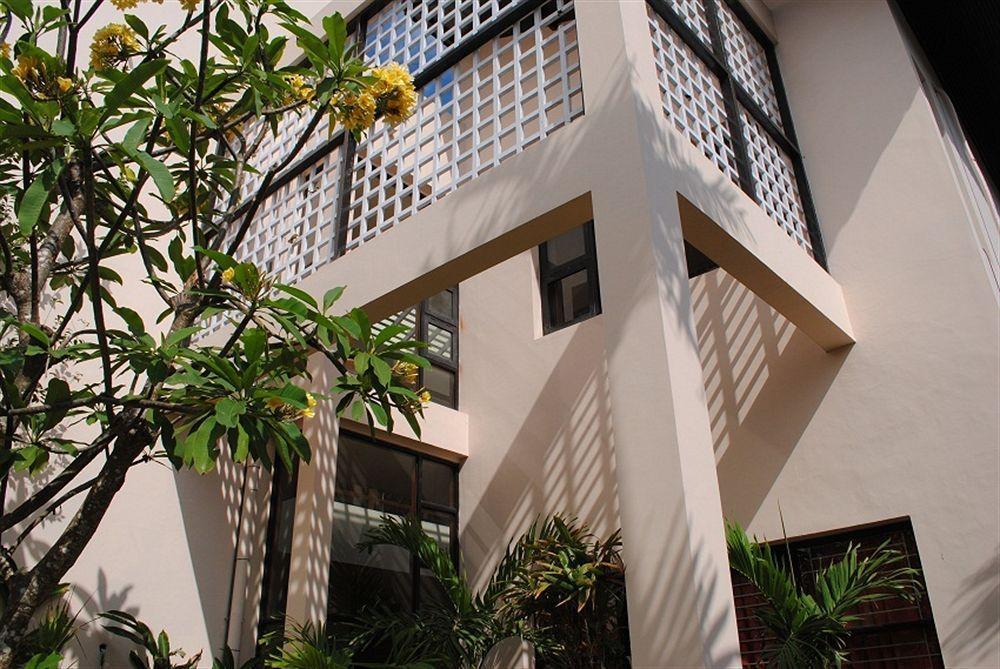 Suarti Resort, Villas & Gallery Ketewel ภายนอก รูปภาพ