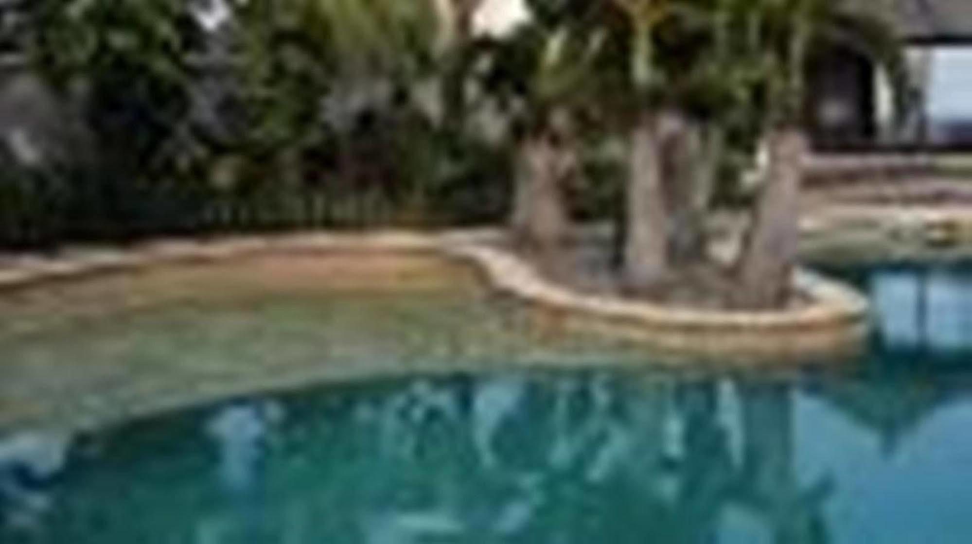 Suarti Resort, Villas & Gallery Ketewel ภายนอก รูปภาพ