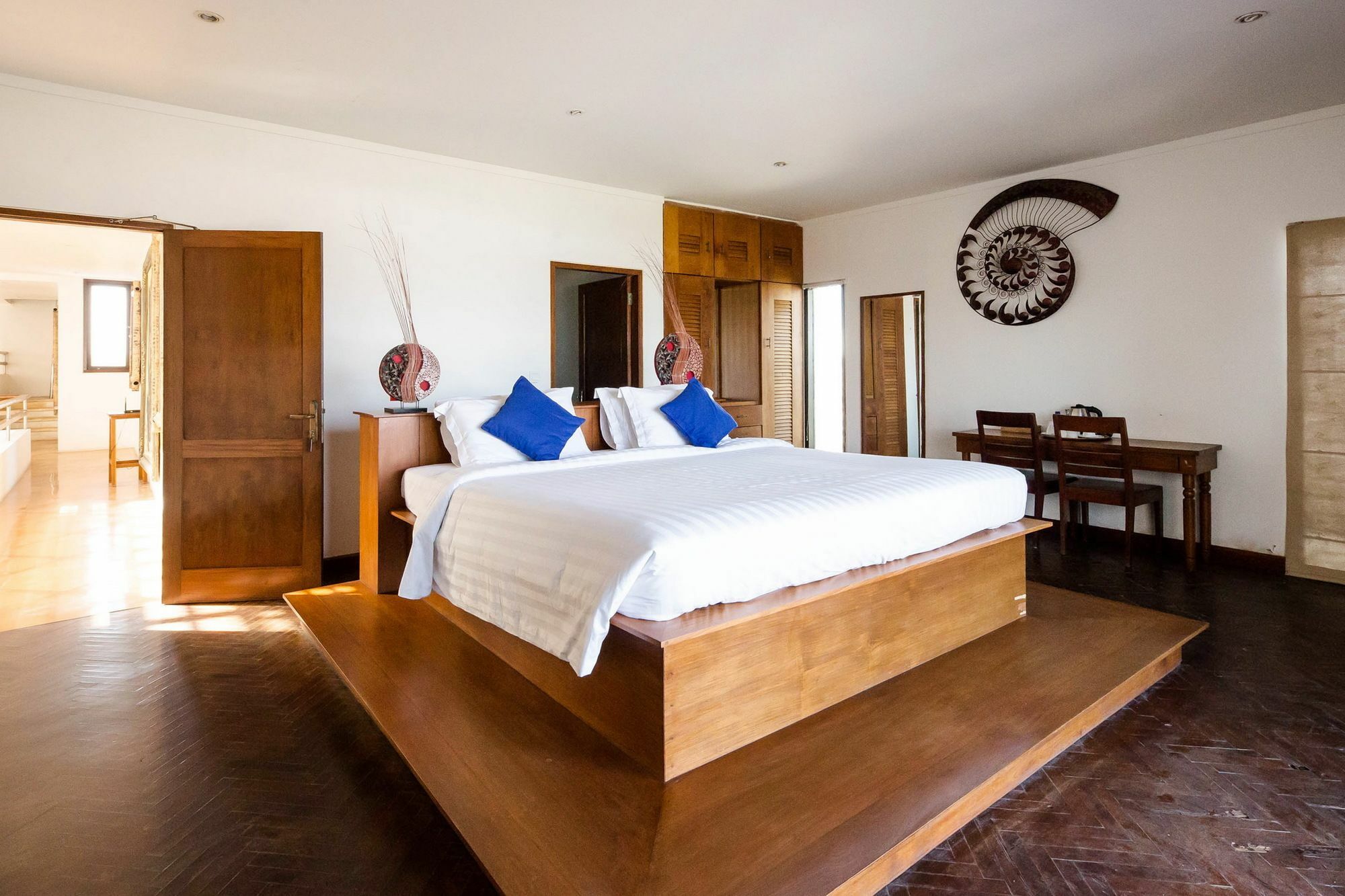 Suarti Resort, Villas & Gallery Ketewel ภายนอก รูปภาพ
